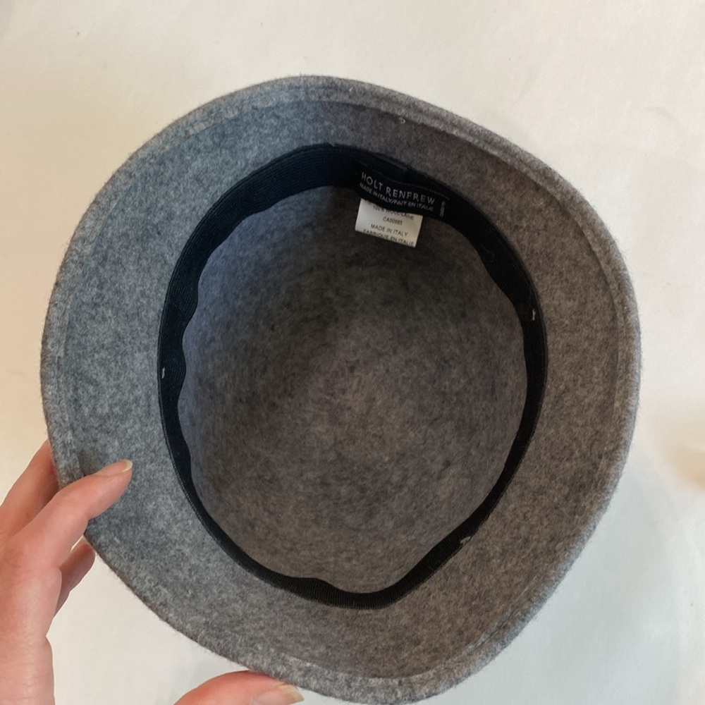 Holt Renfrew Grey Wool Cloche Hat with Black Beads Made in Italy - Picture 10 of 14